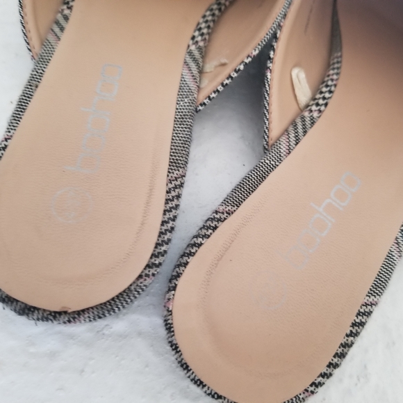 BOOHOO Herringbone Plaid Gray Mules Flats oxfords - Picture 3 of 7